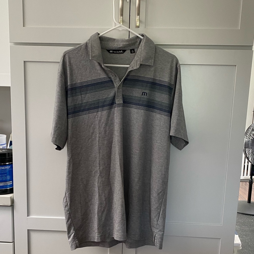 Size XL Travis Mathew golf shirt